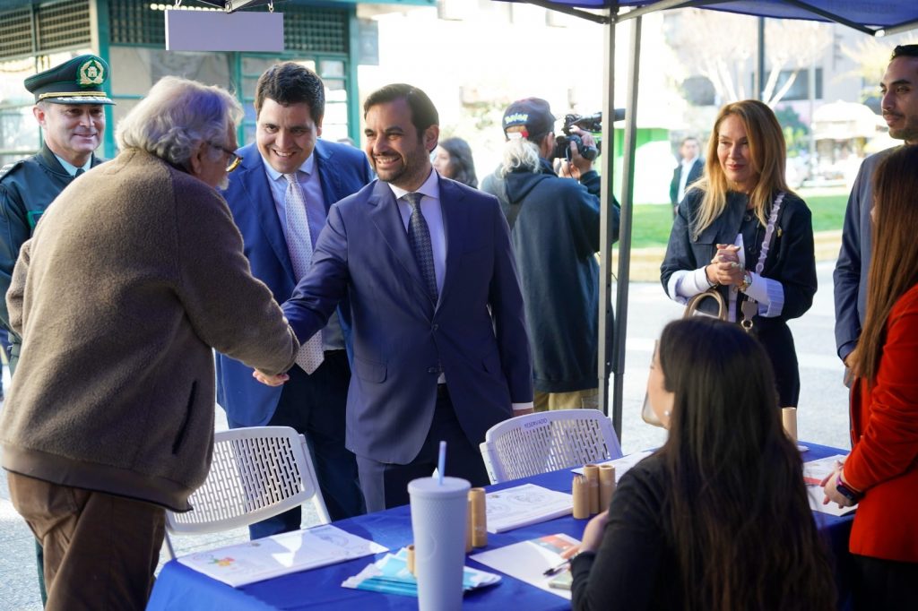 Ministro Jaime Gajardo inaugurando la celebración del Día Nacional 2025